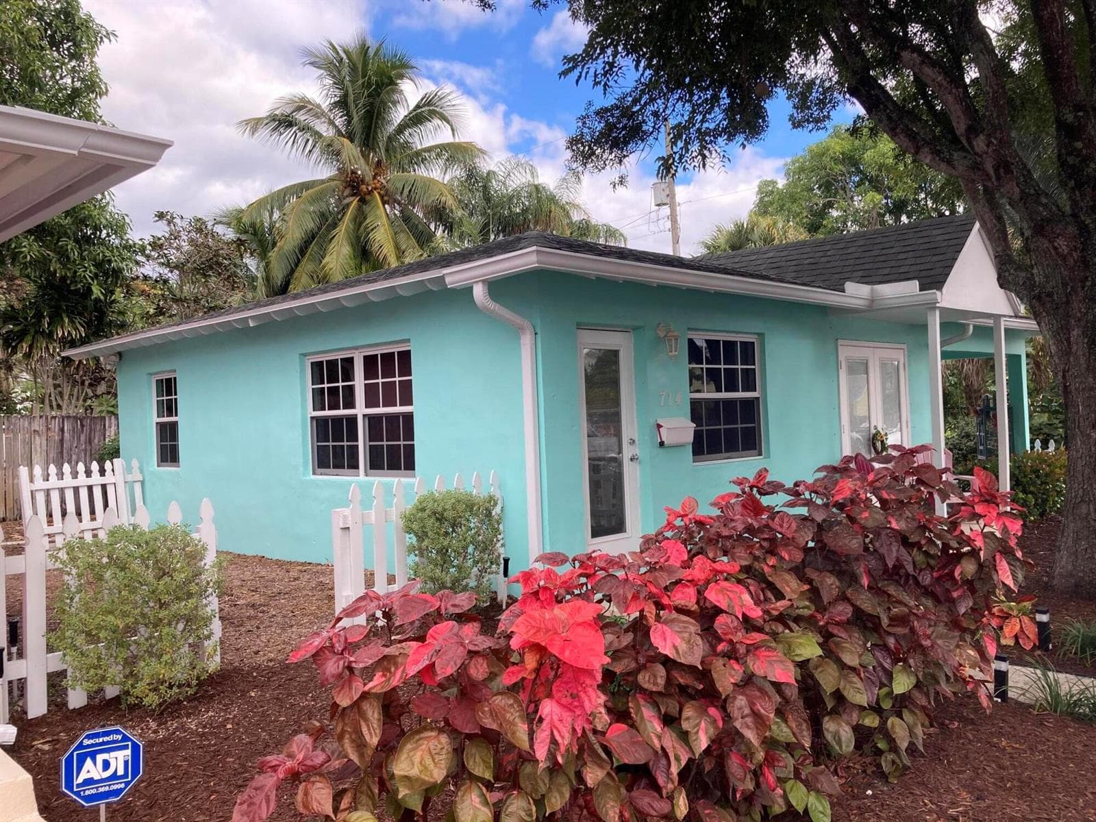 714 8th Avenue N, FL 33460 — zdjęcie 2