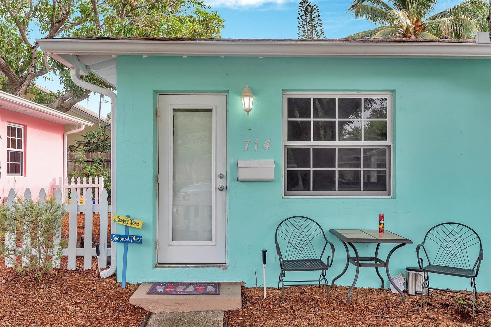 714 8th Avenue N, FL 33460