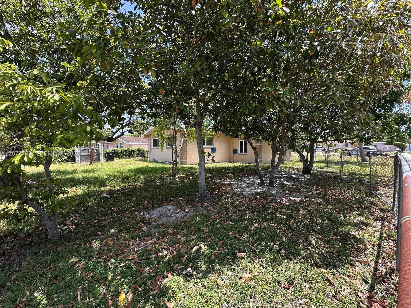 17150 NE 4th Pl, North Miami Beach, FL 33162 — zdjęcie 2