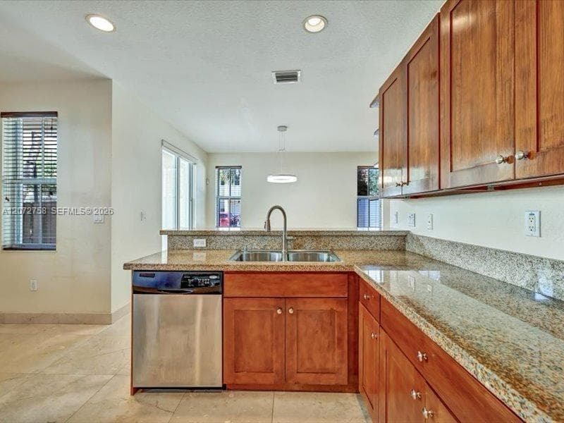 7490 NW 115th Ct, Doral, FL 33178 — zdjęcie 3