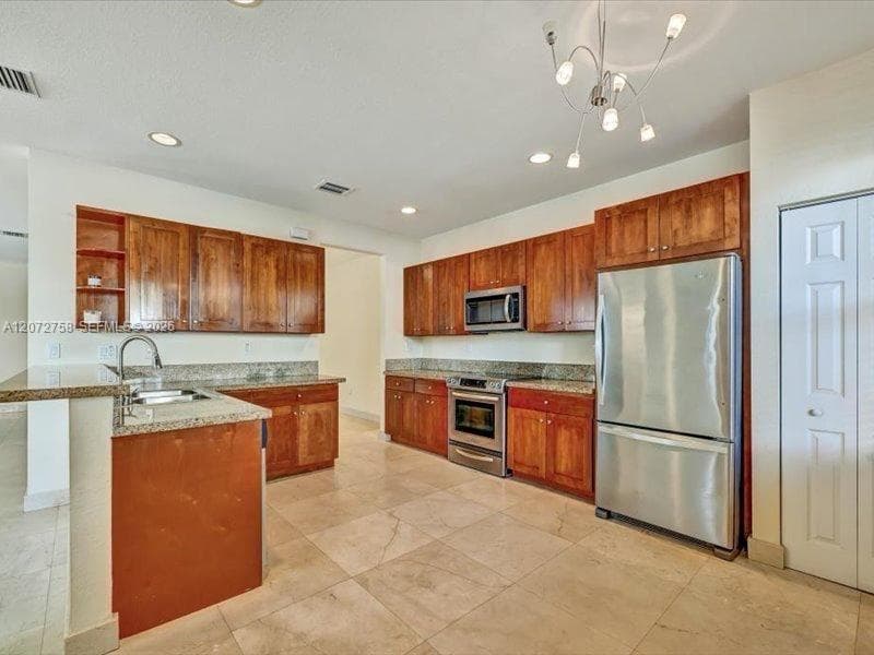7490 NW 115th Ct, Doral, FL 33178 — zdjęcie 4