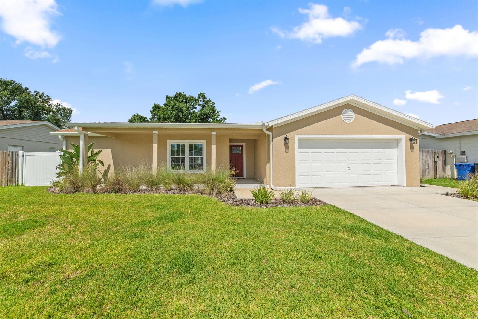 1003 RED OAK Circle, Brandon, FL 33511