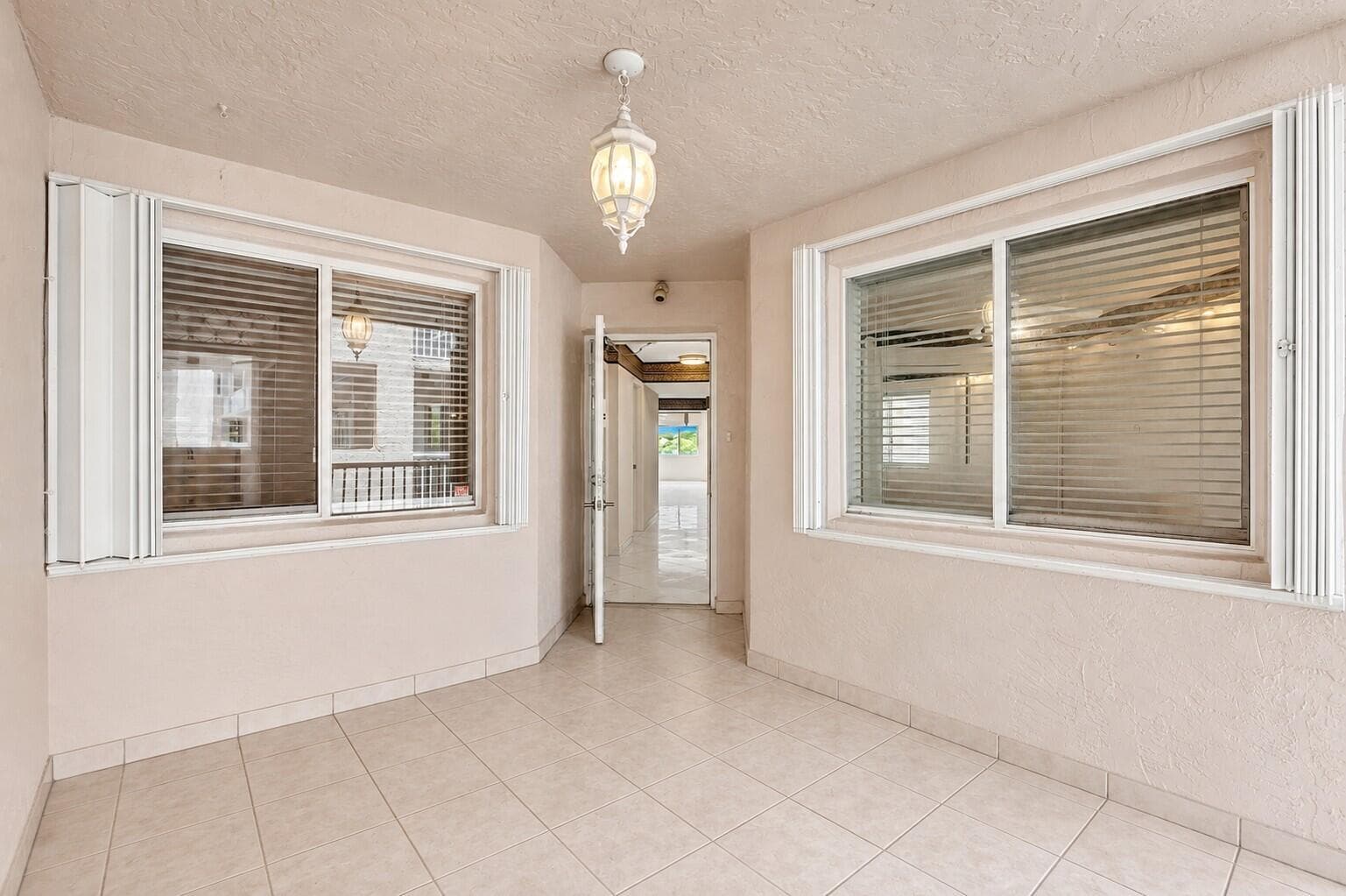 7557 GRANVILLE Drive # 305, Tamarac, FL 33321 — zdjęcie 4