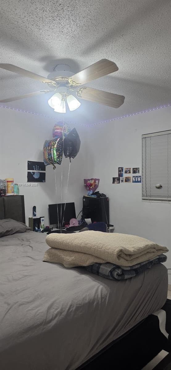 4118 N Circle Dr, Hollywood, FL 33021 — zdjęcie 5
