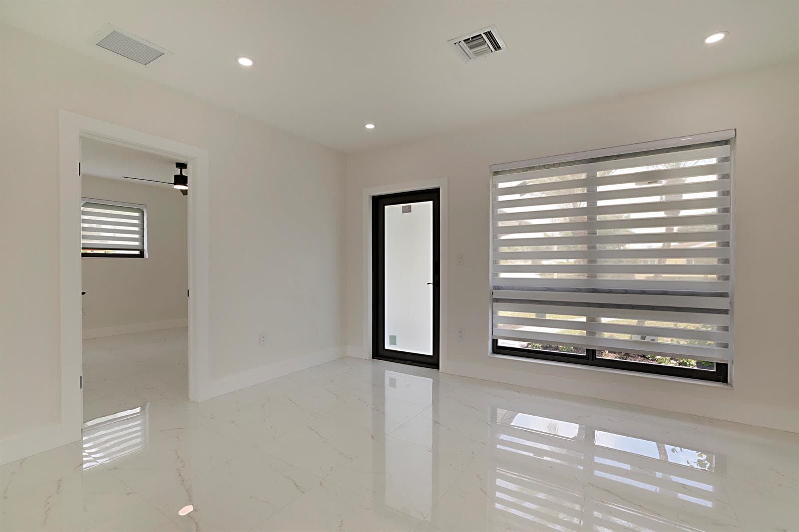 421 FONTANA Drive, Palm Springs, FL 33461 — zdjęcie 5