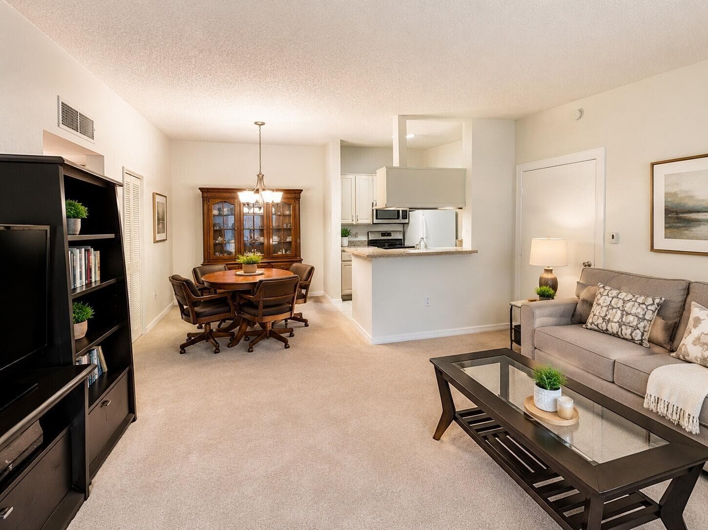 9690 S BELFORT Circle # 215, Tamarac, FL 33321 — zdjęcie 2