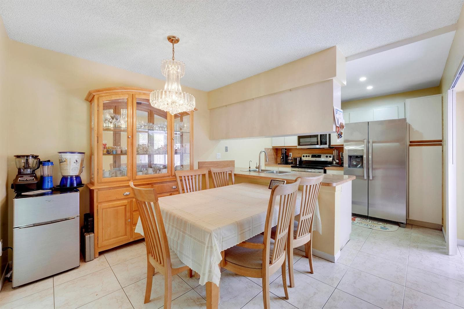 8389 N Coral Circle, North Lauderdale, FL 33068 — zdjęcie 3
