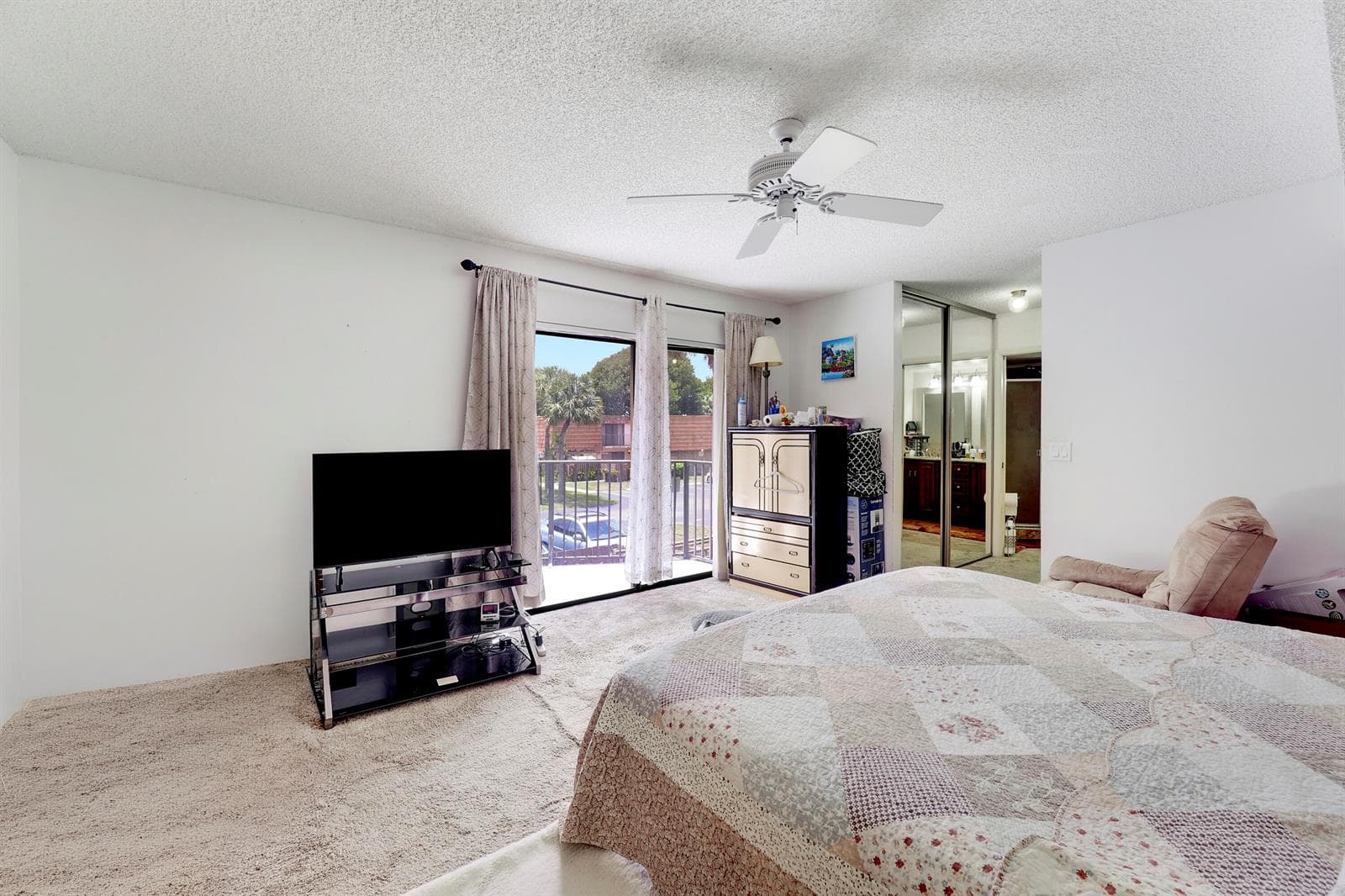 8389 N Coral Circle, North Lauderdale, FL 33068