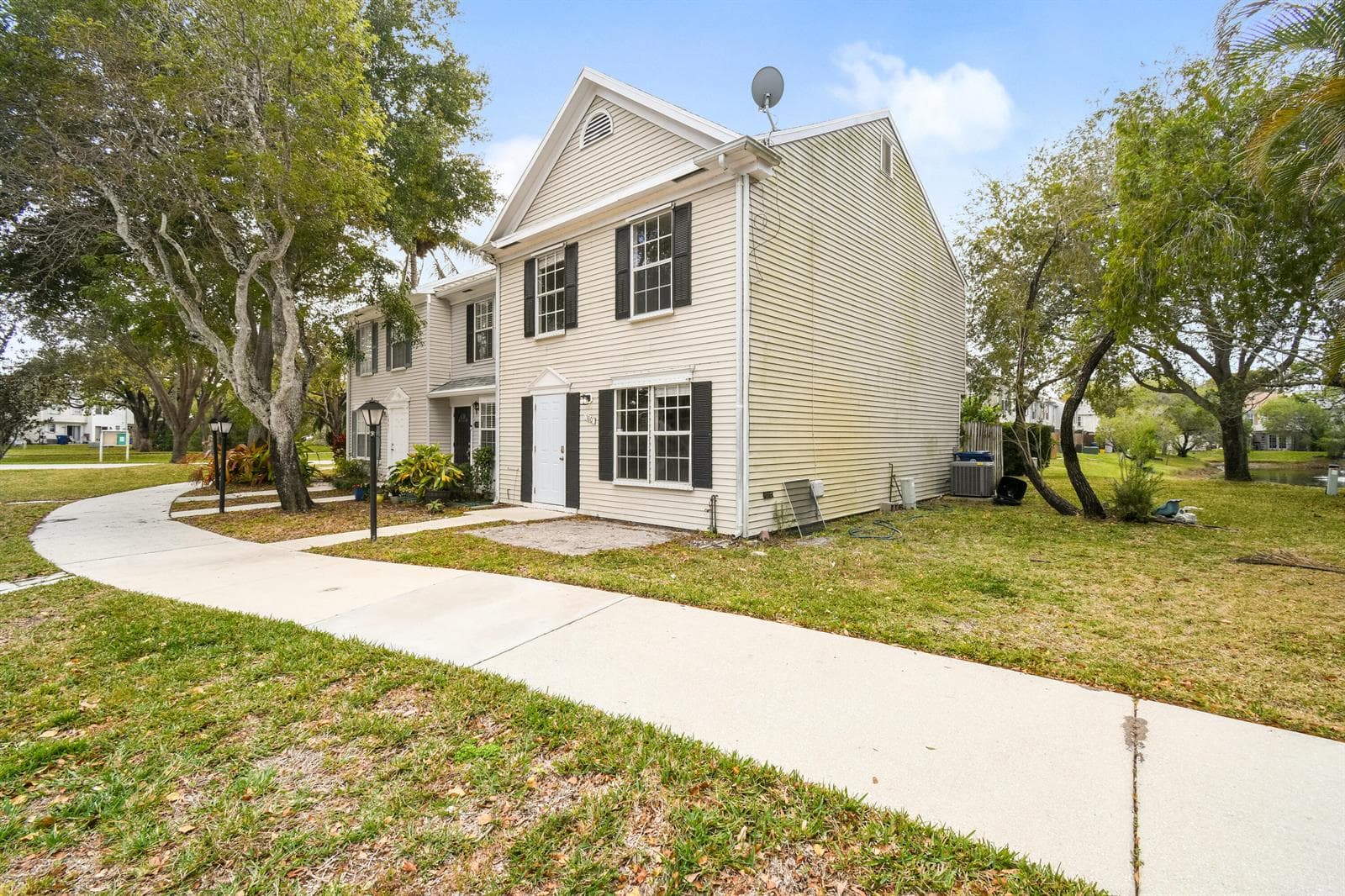 110 OLD ENGLISH Court, Jupiter, FL 33458 — zdjęcie 2
