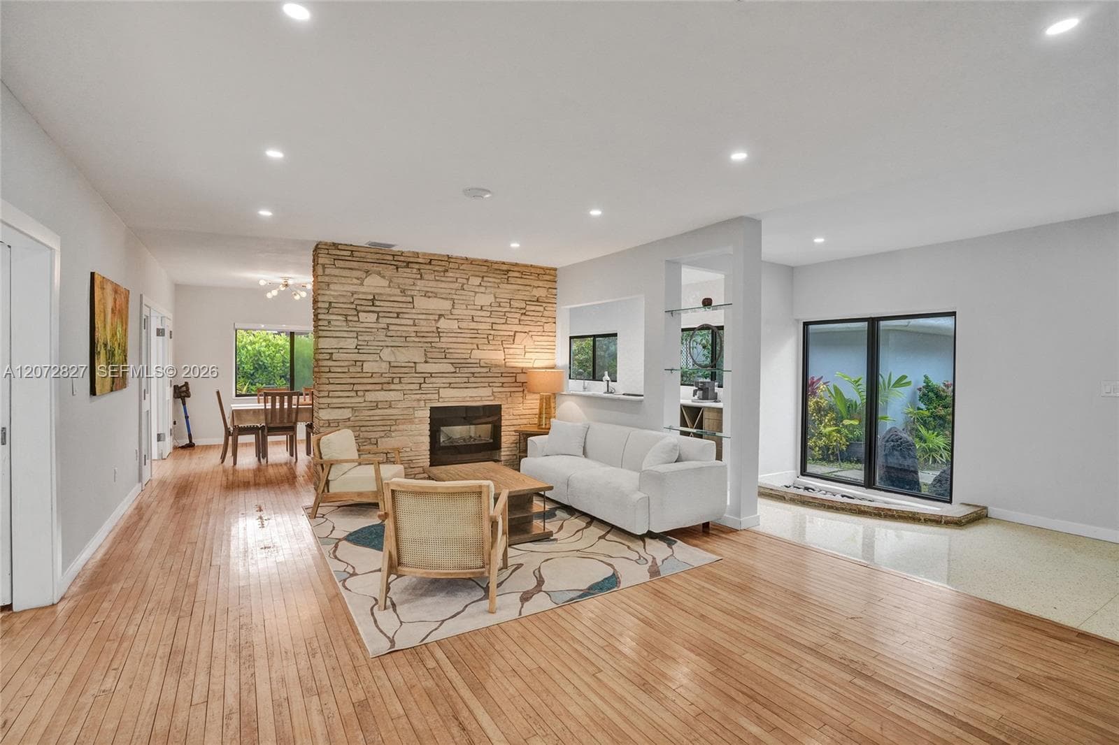 1064 NE 97th St, Miami Shores, FL 33138 — zdjęcie 3