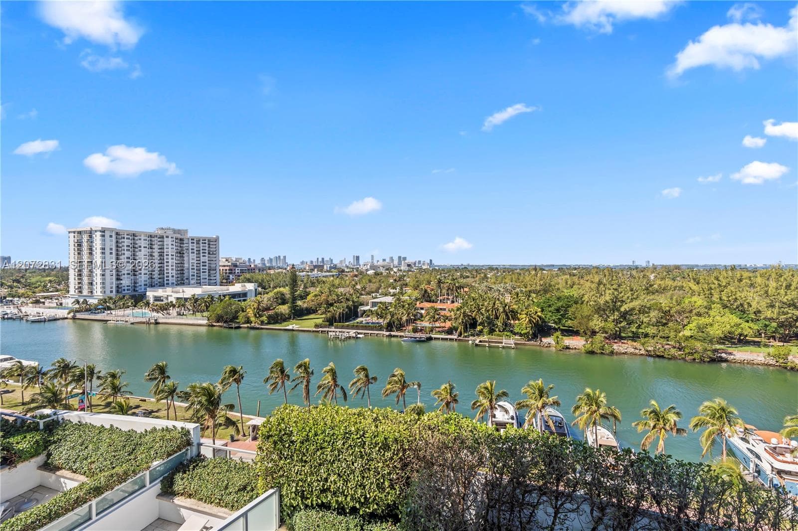 4401 Collins Ave # 915, Miami Beach, FL 33140 — zdjęcie 4