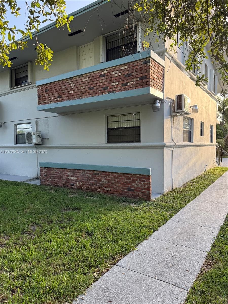 4450 SW 67th Ave # A, Miami, FL 33155
