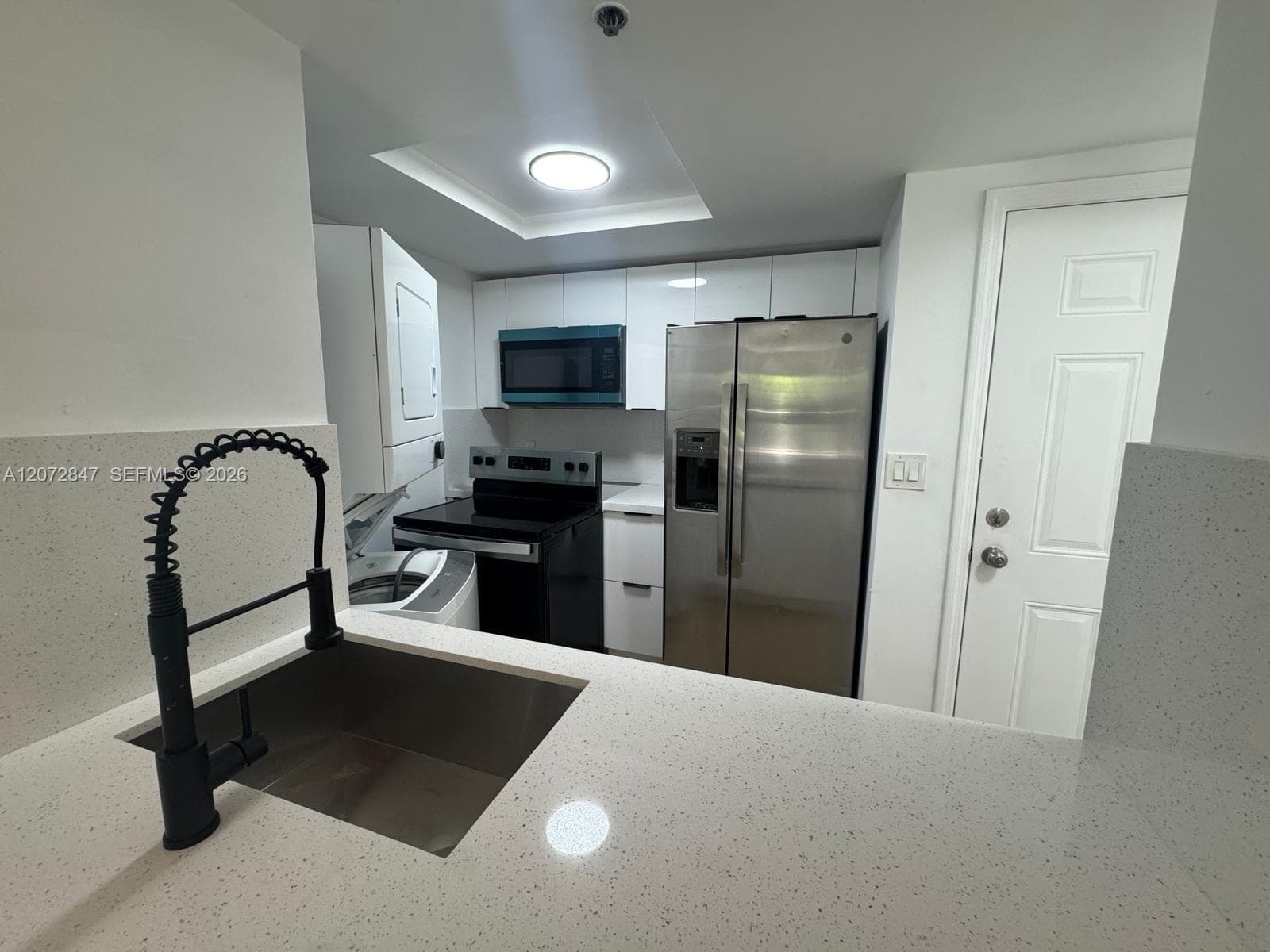 2415 NW 16th St Rd # 301-1, Miami, FL 33125 — zdjęcie 4