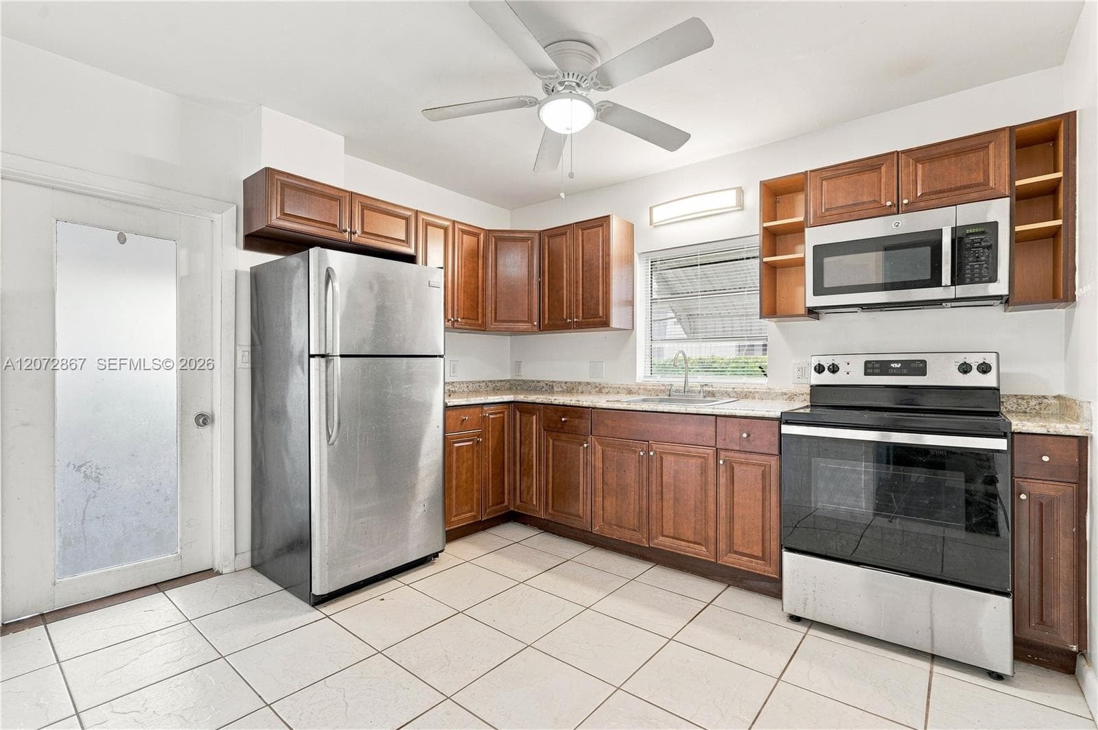 126 SE 4th St, Hallandale Beach, FL 33009 — zdjęcie 4