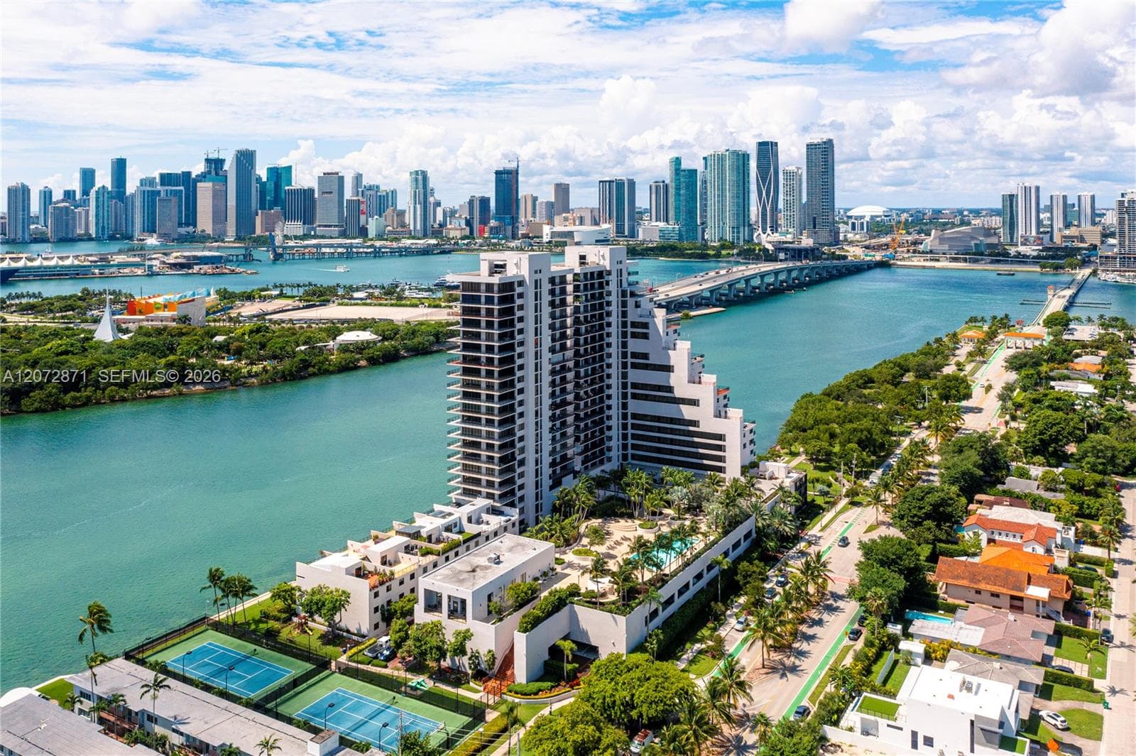 1000 Venetian Way # 301/303, Miami, FL 33139