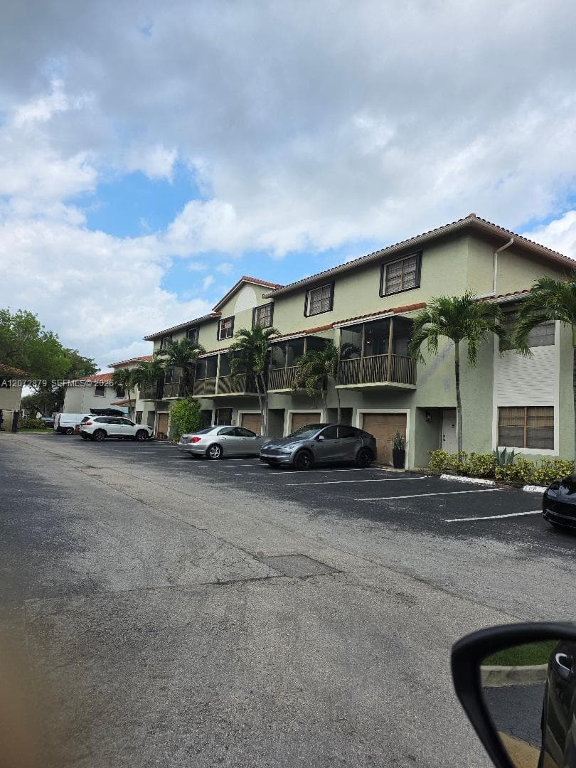 9872 Hammocks Blvd # 105-51, Miami, FL 33196
