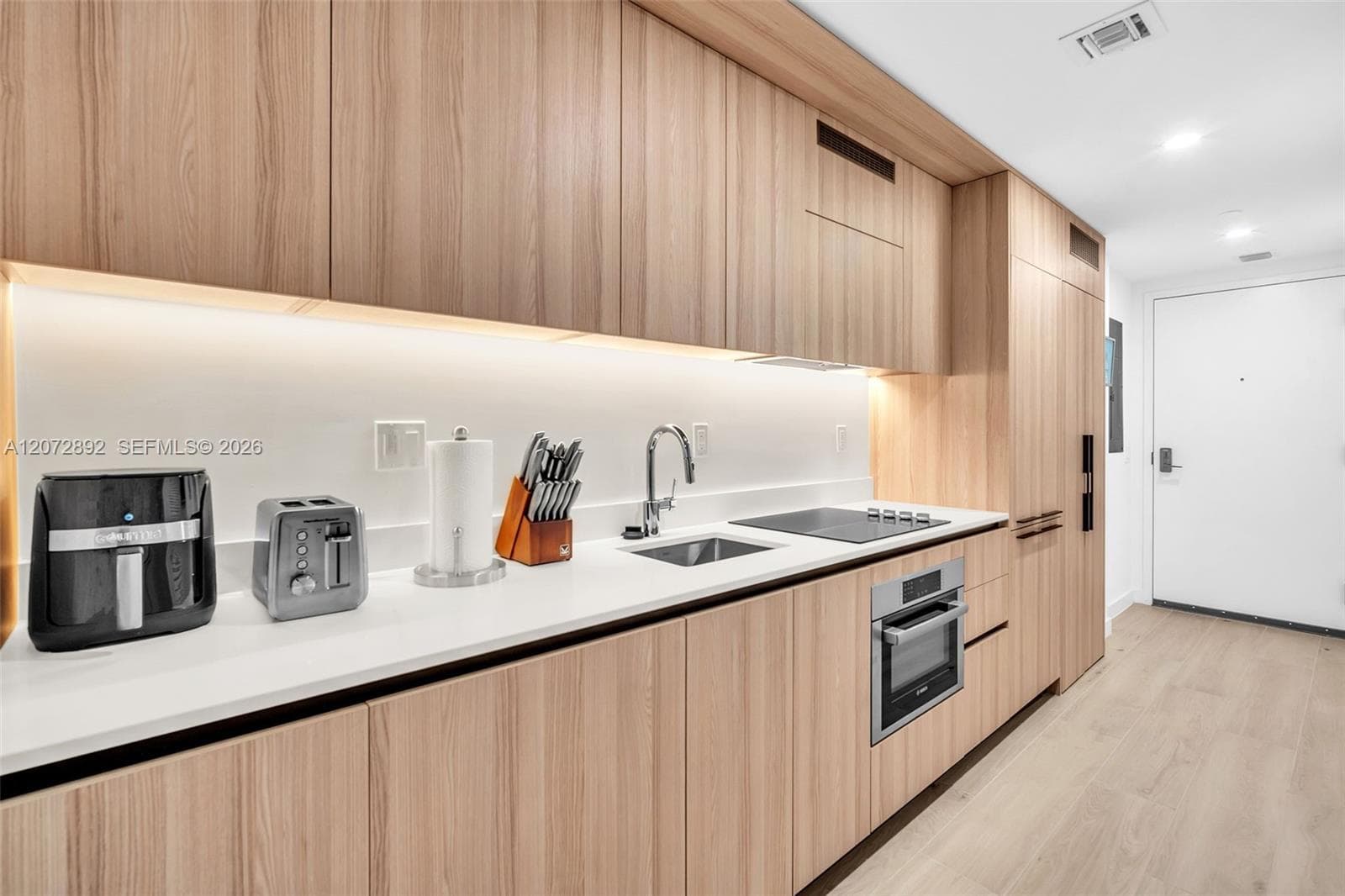 225 N Miami Ave # 210, Miami, FL 33128 — zdjęcie 2