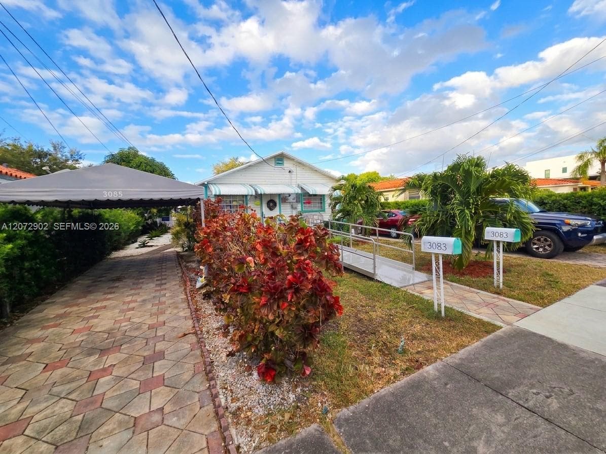 3085 & 3083 SW 17th St, Miami, FL 33145 — zdjęcie 2