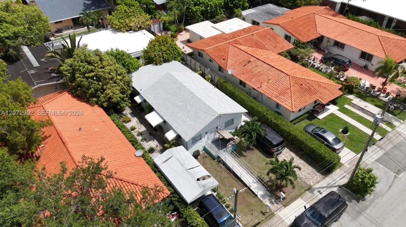 3085 & 3083 SW 17th St, Miami, FL 33145 — zdjęcie 5