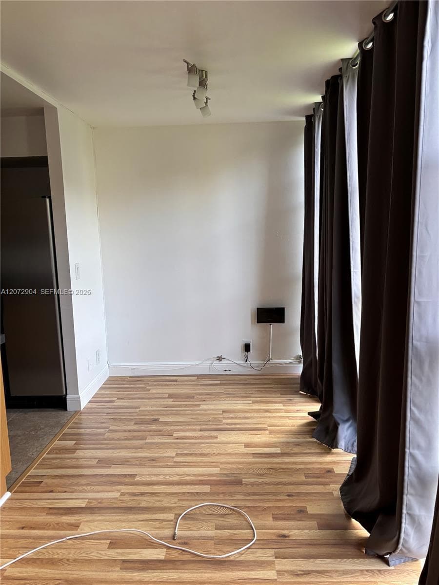 801 Three Islands Blvd # 301, Hallandale Beach, FL 33009 — zdjęcie 4