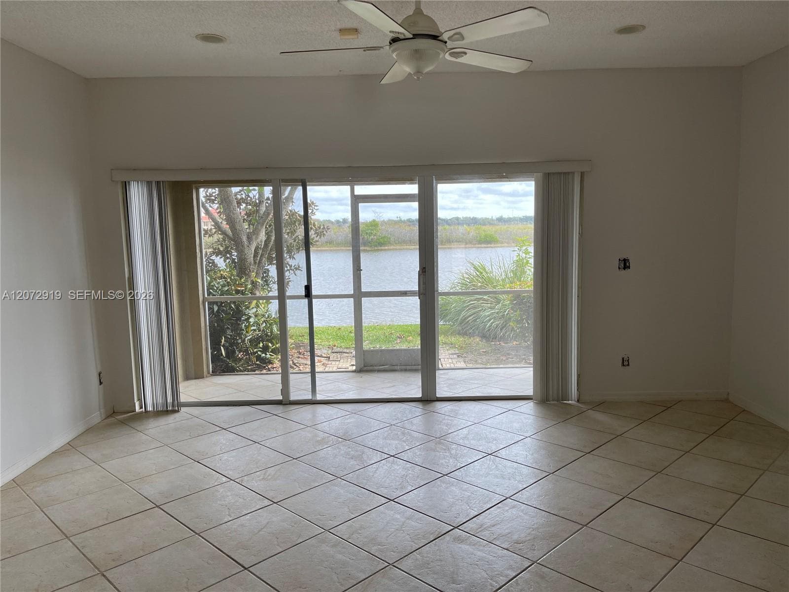 321 SW 120th Ave # 321, Pembroke Pines, FL 33025 — zdjęcie 2