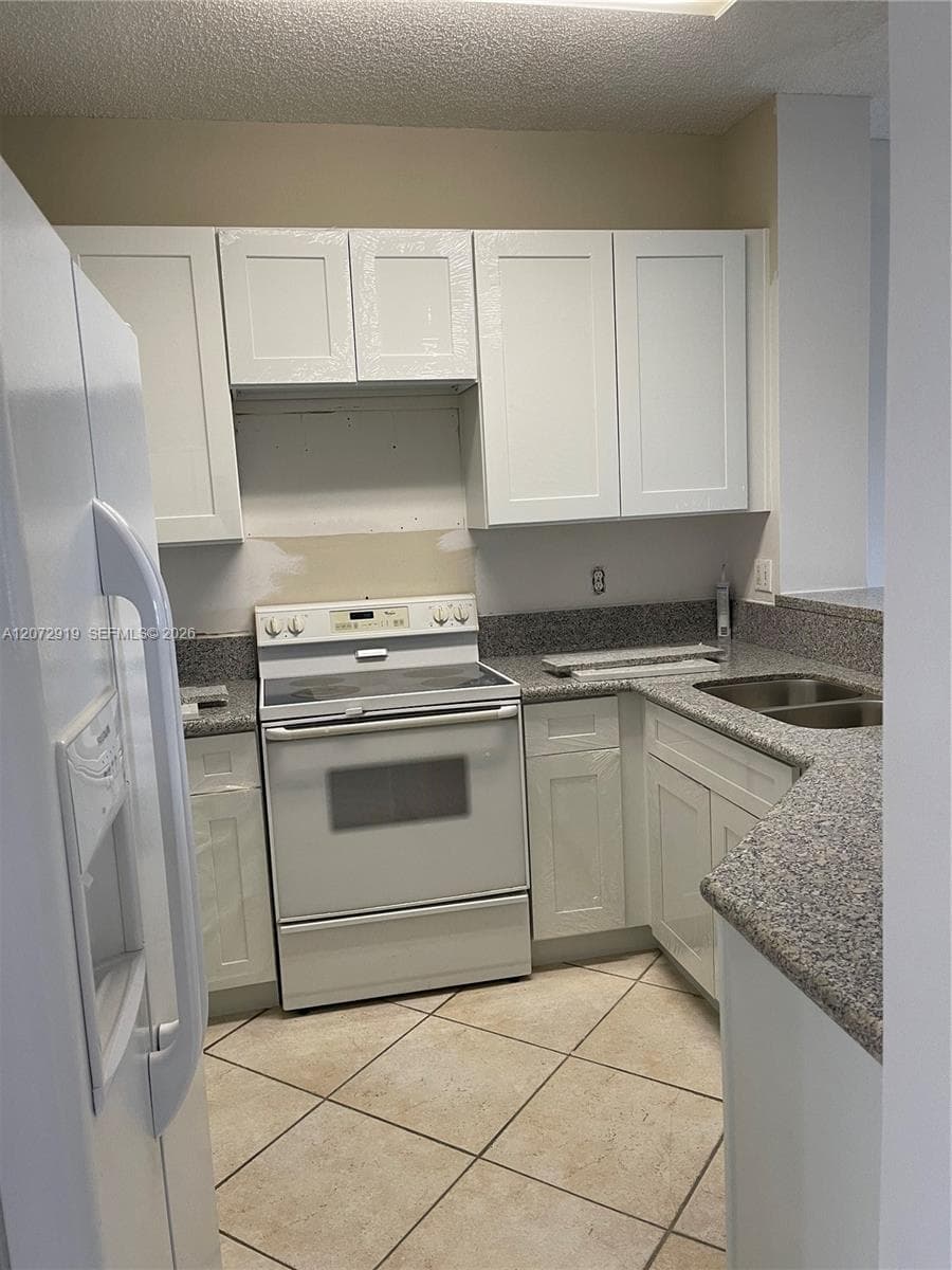 321 SW 120th Ave # 321, Pembroke Pines, FL 33025 — zdjęcie 4