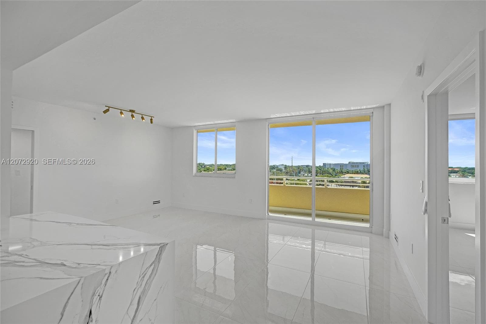 2775 NE 187th St # 514, Aventura, FL 33180 — zdjęcie 2