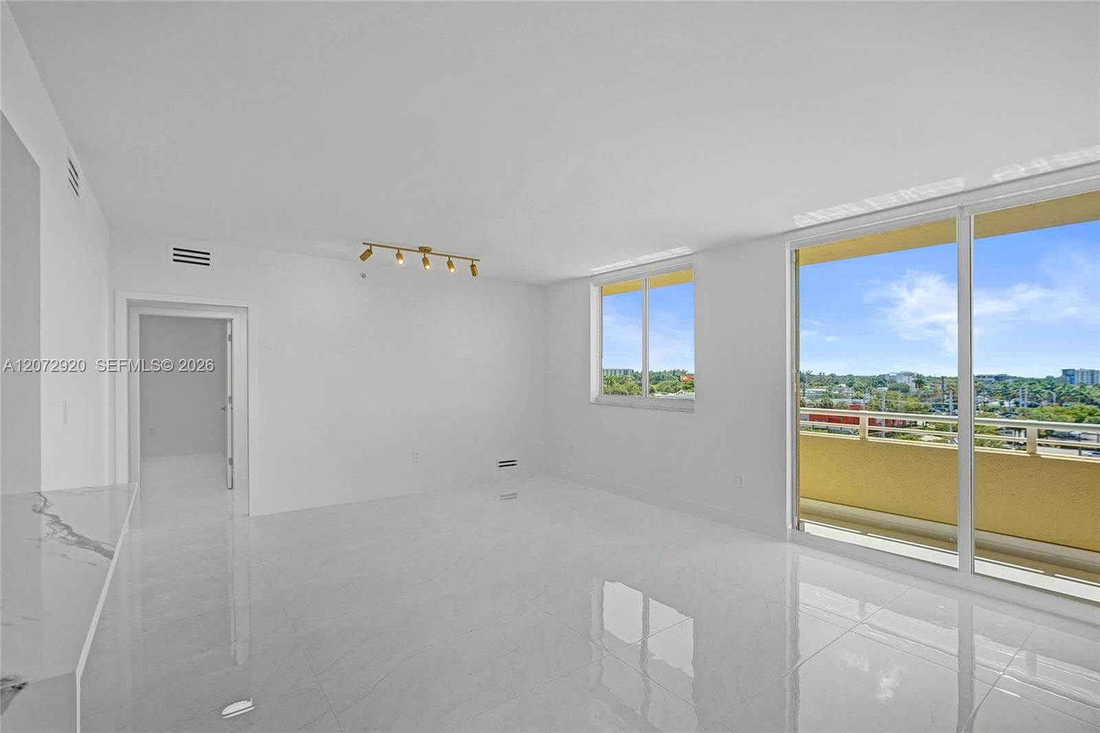 2775 NE 187th St # 514, Aventura, FL 33180 — zdjęcie 3