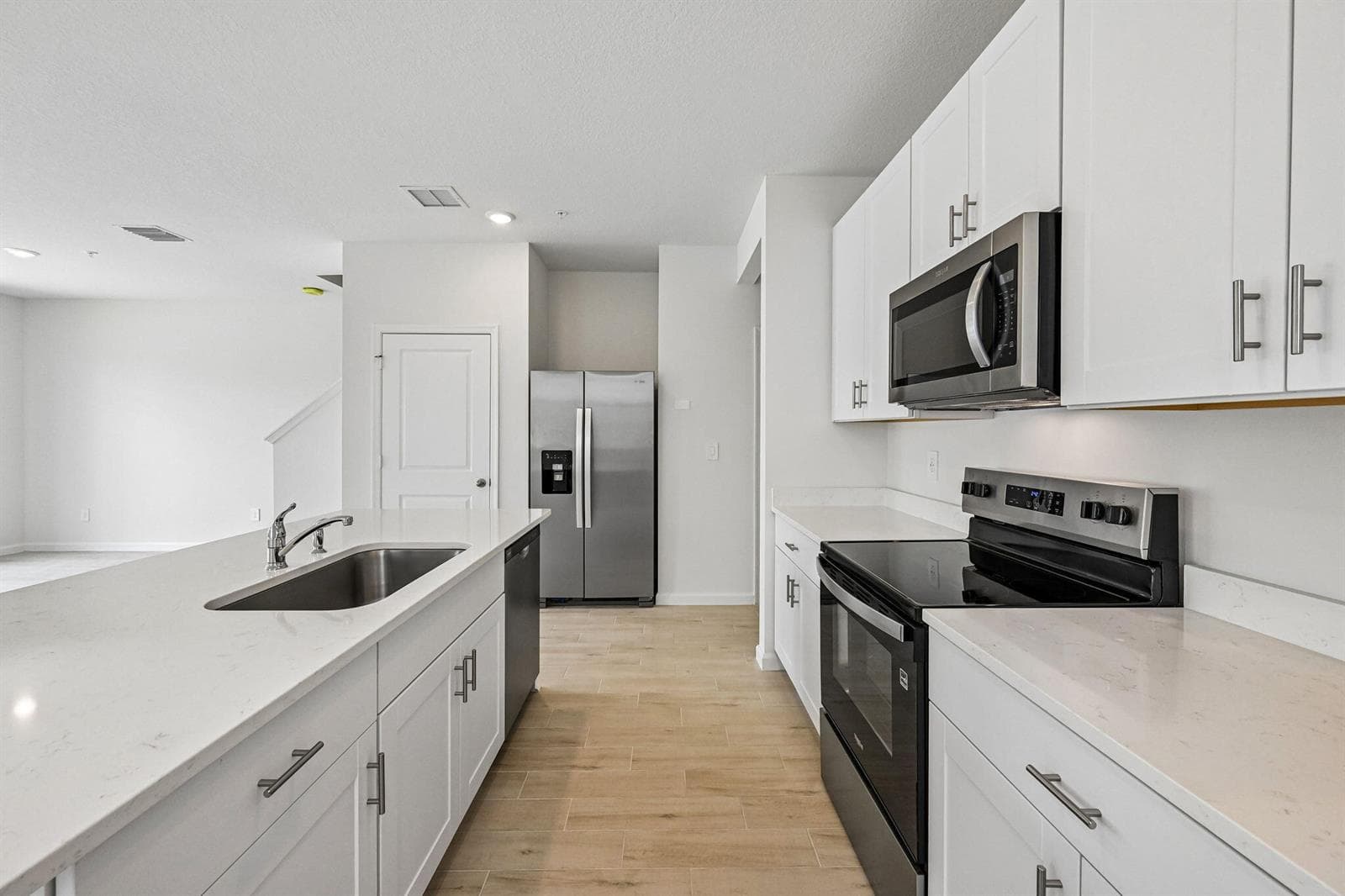 643 Salisbury Circle, Fort Pierce, FL 34982 — zdjęcie 3