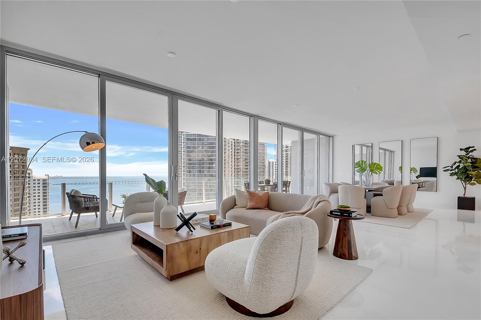 300 Biscayne Boulevard Way # 2902E, Miami, FL 33131