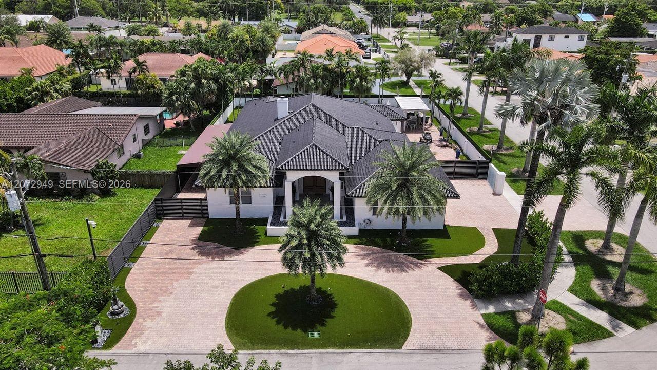 11390 SW 30th St, Miami, FL 33165
