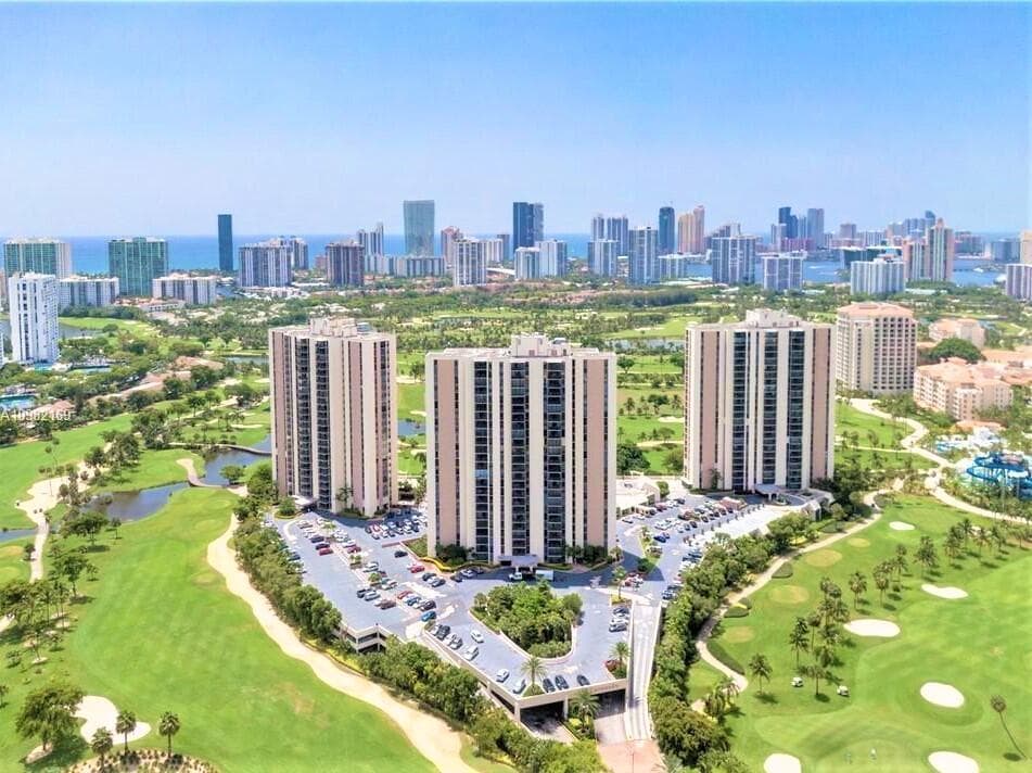 20335 W COUNTRY CLUB Drive # 2408, Aventura, FL 33180 — zdjęcie 2