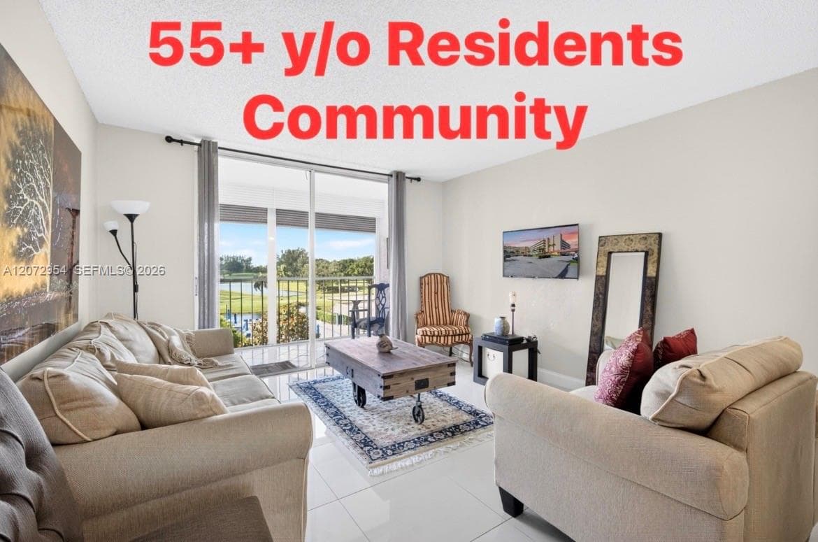 8900 Washington Blvd # 409, Pembroke Pines, FL 33025