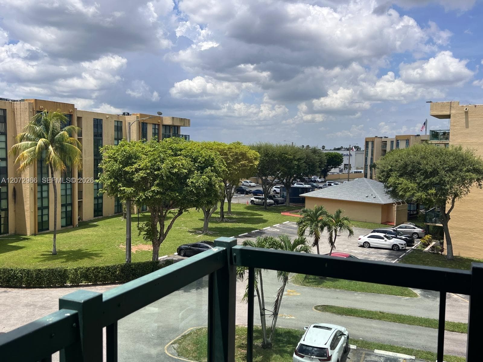 11790 SW 18th St # 407-3, Miami, FL 33175 — zdjęcie 2
