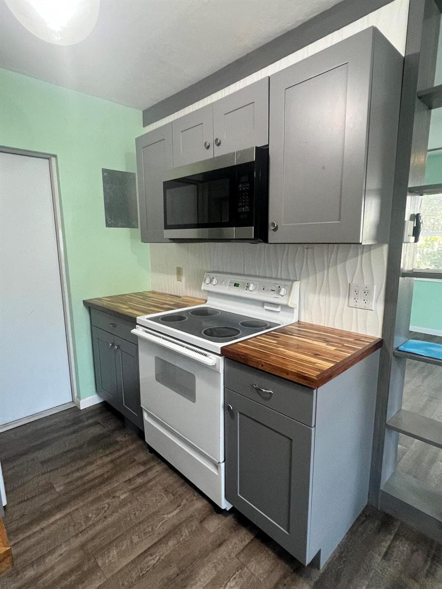 601 N D Street, FL 33460 — zdjęcie 2
