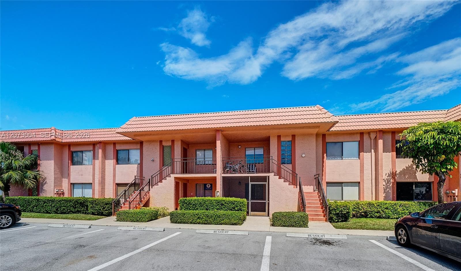 231 Lakeview Drive # 103, Weston, FL 33326