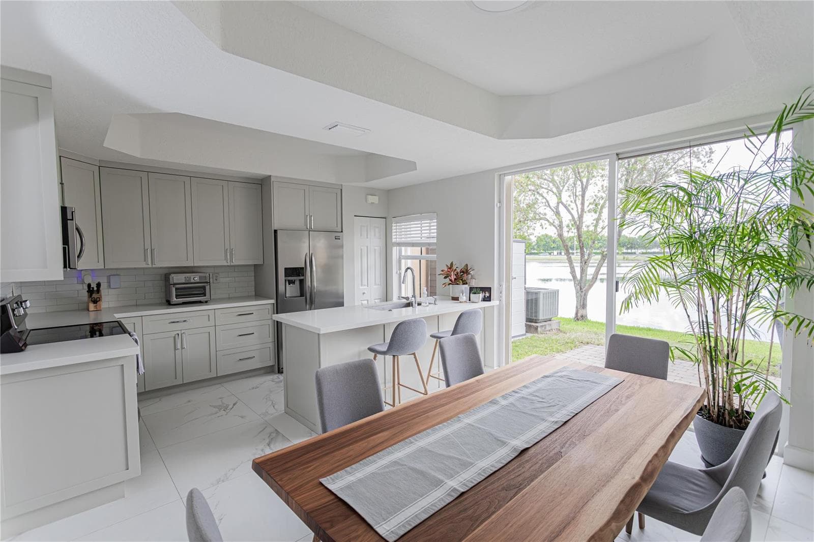 14387 SW 9th Court, Pembroke Pines, FL 33027 — zdjęcie 3