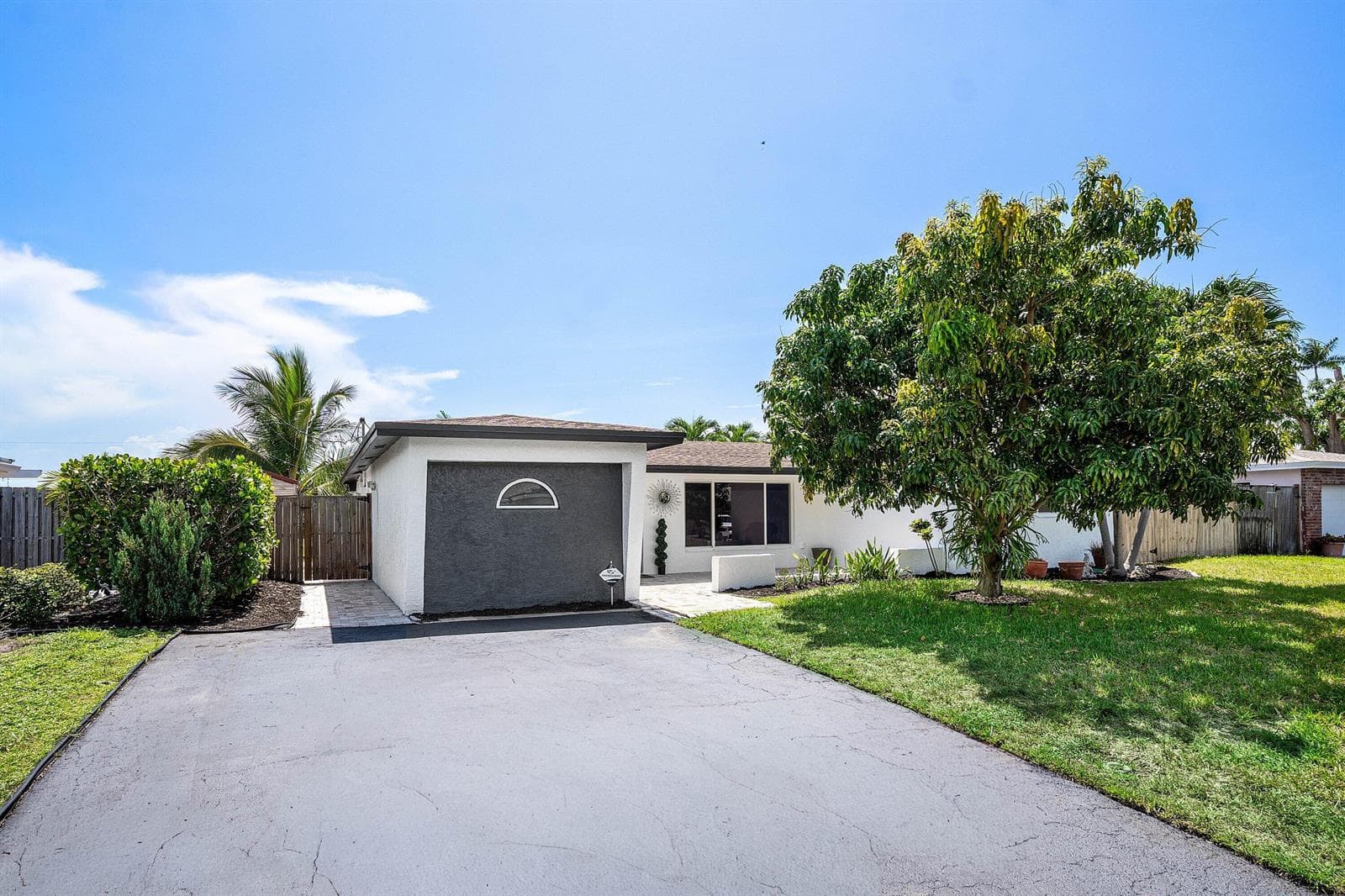 1620 SW 4TH Avenue, Pompano Beach, FL 33060 — zdjęcie 4