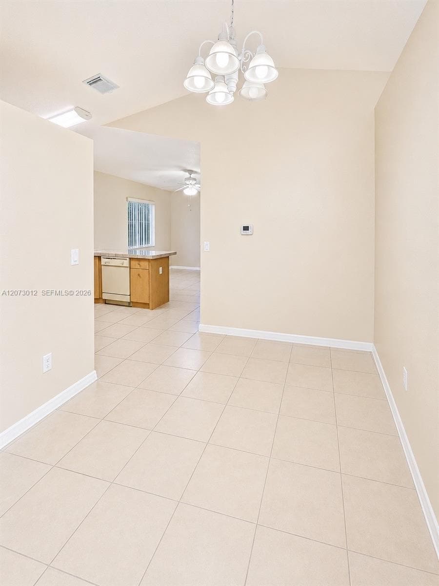 9999 NW 126th Ter # HOUSE, Hialeah Gardens, FL 33018 — zdjęcie 2