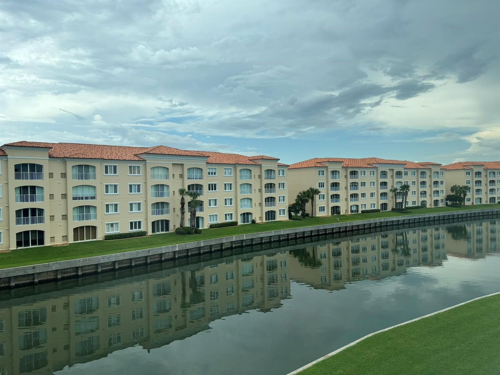7 HARBOUR ISLE Drive E # 304, Fort Pierce, FL 34949