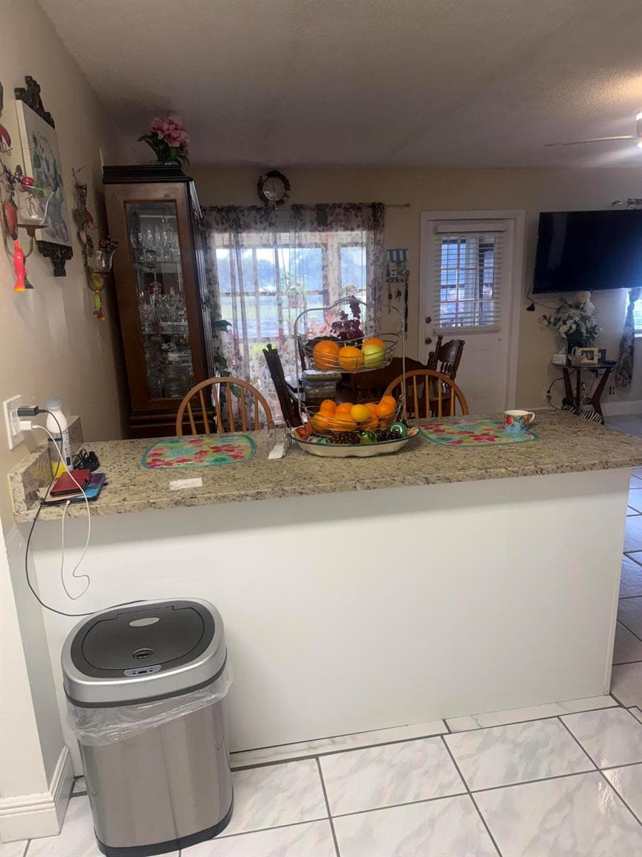 3526 LA PALMAS Court # A-1, FL 33463 — zdjęcie 4
