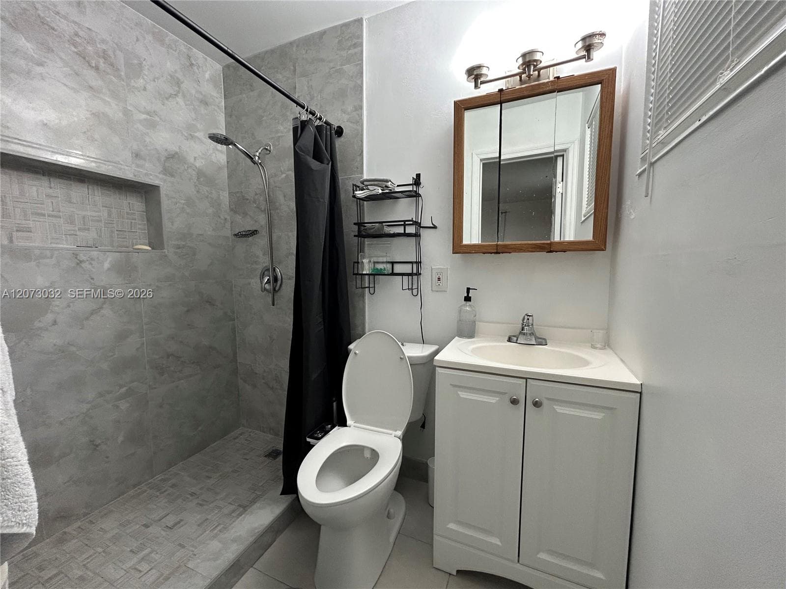 571 SW 29th Ter, Fort Lauderdale, FL 33312 — zdjęcie 3