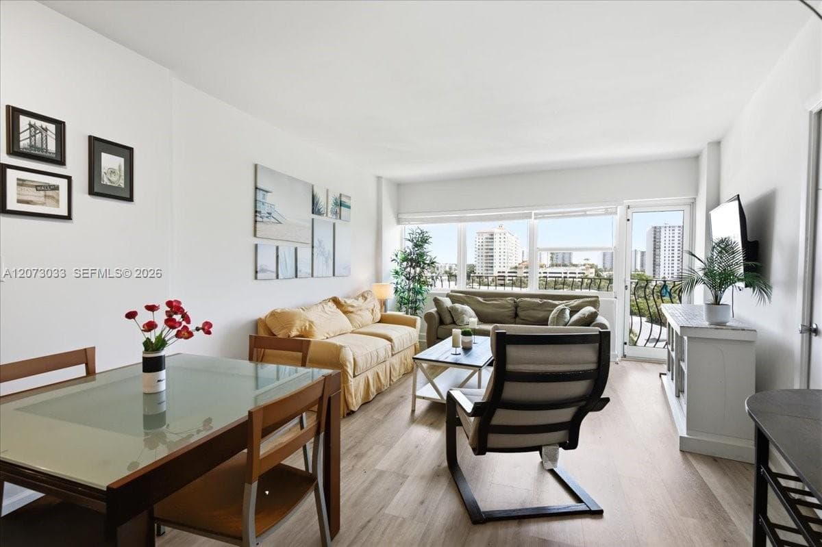 3250 NE 28th St # 806, Fort Lauderdale, FL 33308 — zdjęcie 5