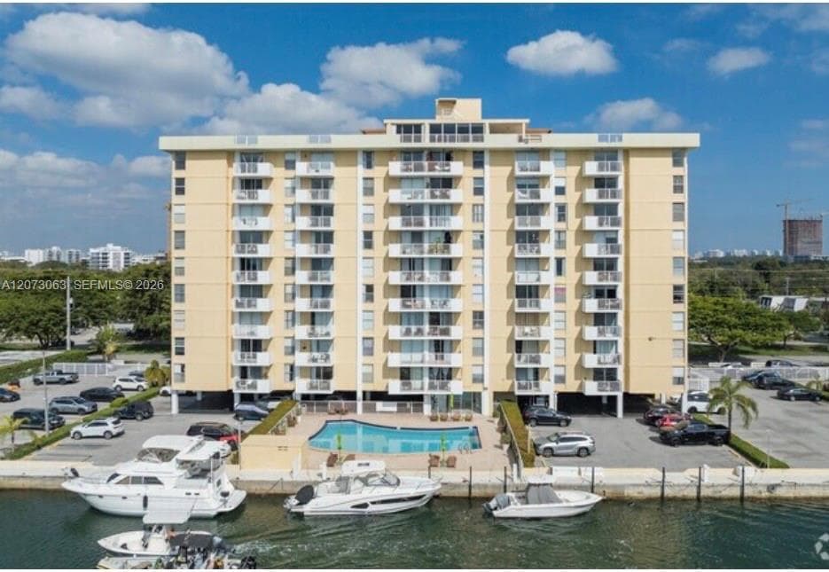 2000 NE 135th St # 405, North Miami, FL 33181 — zdjęcie 2