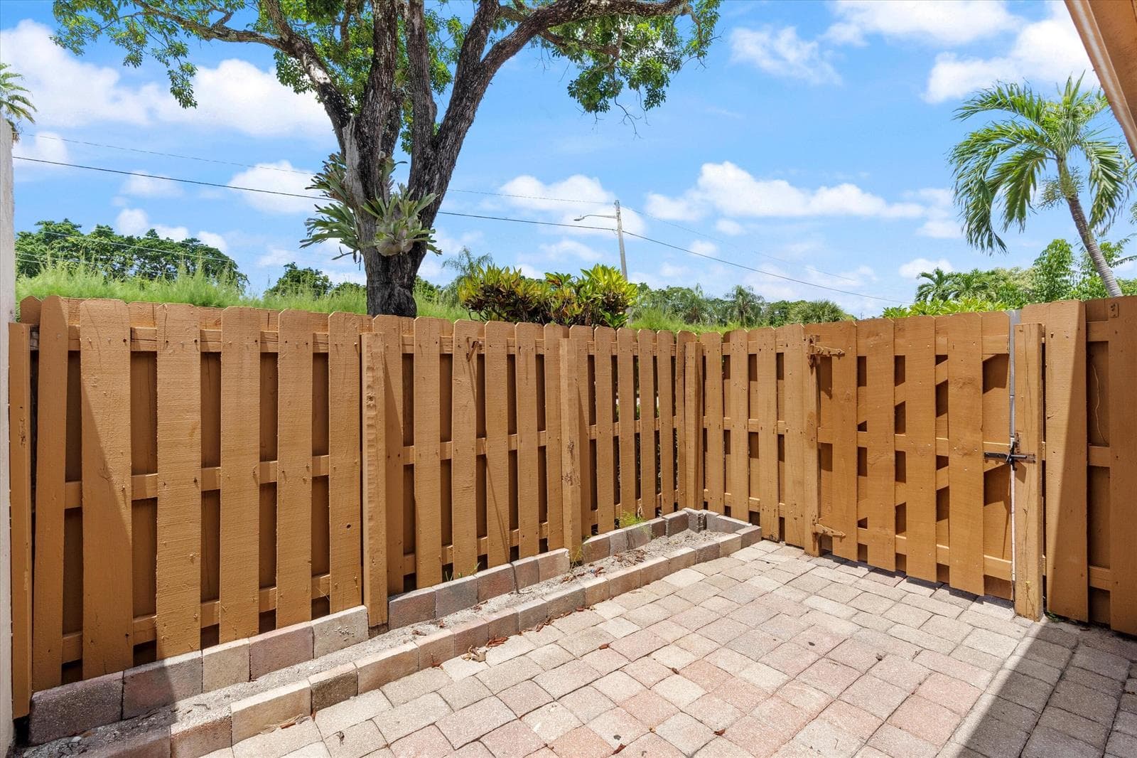 2035 SW 24TH Circle, Boynton Beach, FL 33426 — zdjęcie 2