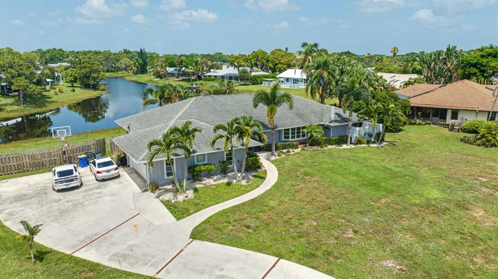2185 NE Ocapi Court, Jensen Beach, FL 34957 — zdjęcie 3