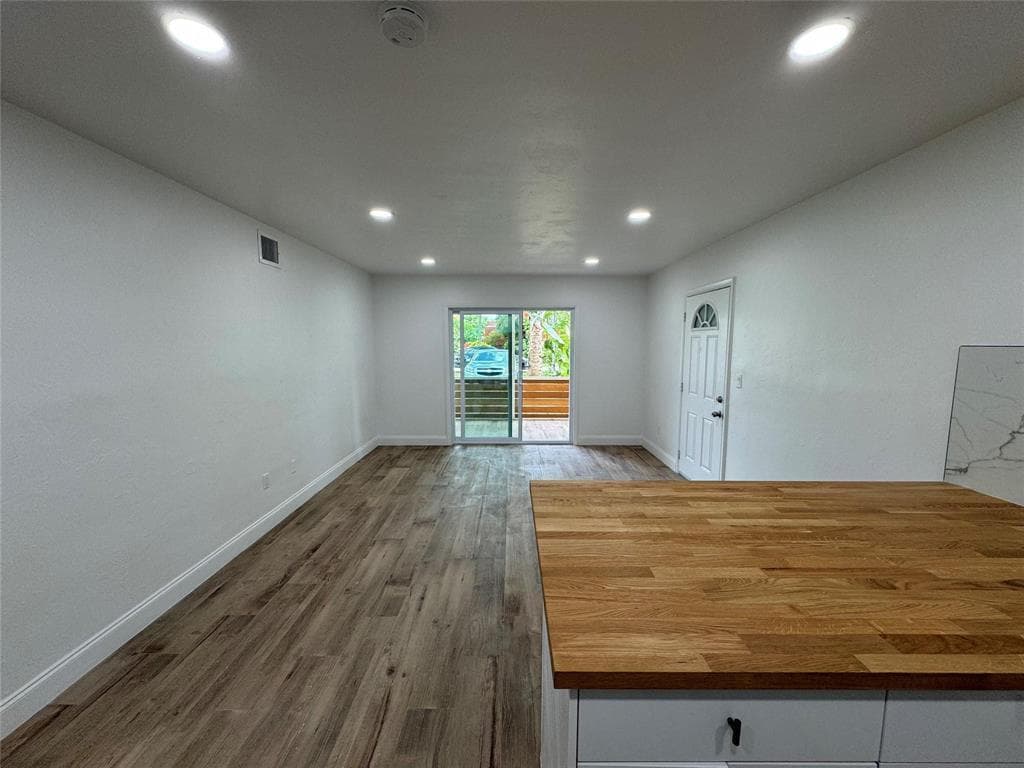 2200 NE 173RD Street # 4, North Miami Beach, FL 33160 — zdjęcie 4