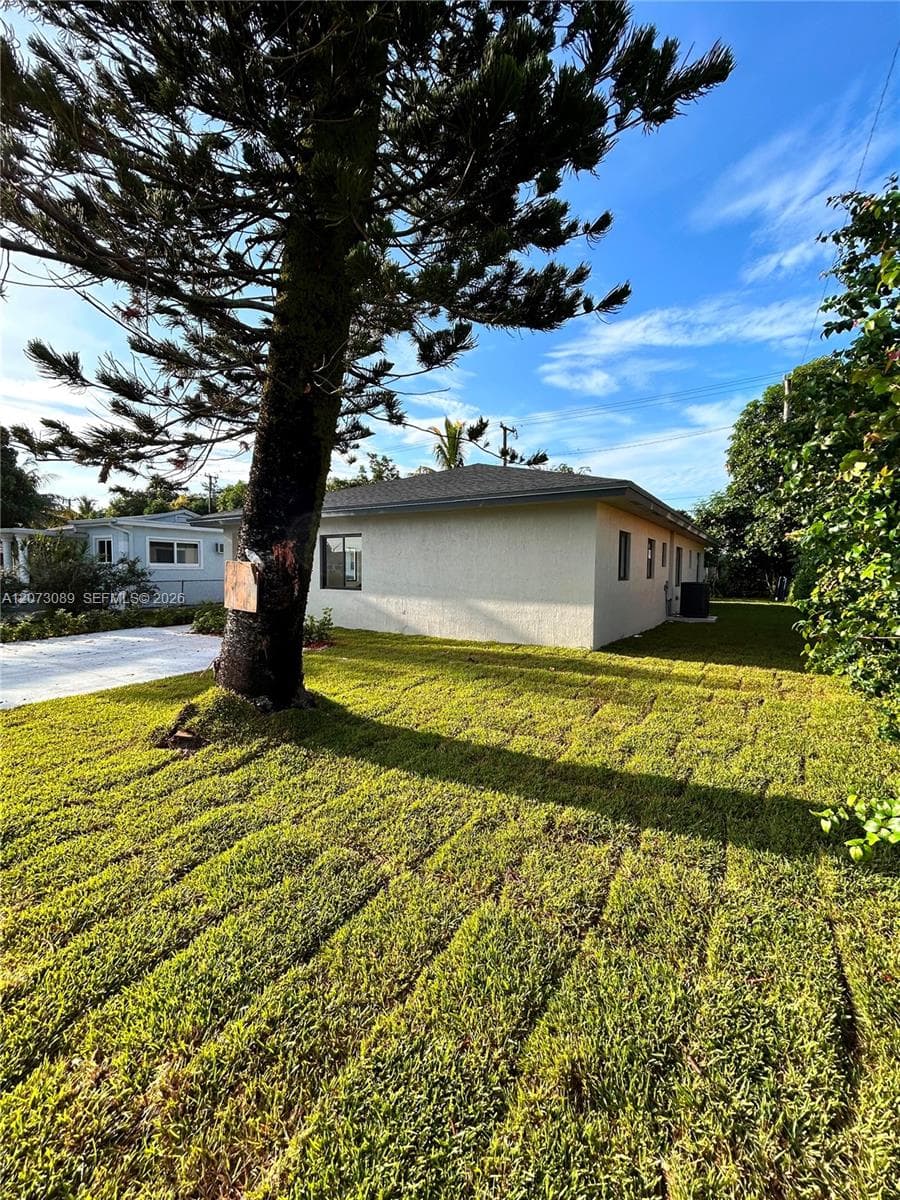 2950 NW 93 ST, Miami, FL 33147 — zdjęcie 2
