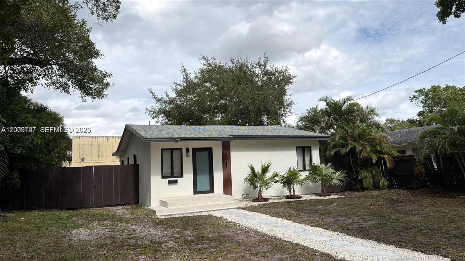 1621 SW 11th Ct, Fort Lauderdale, FL 33312 — zdjęcie 2