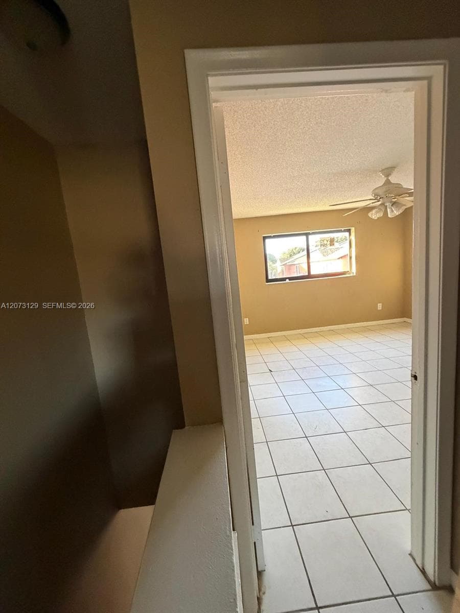 6941 W 7th Ave # 10, Hialeah, FL 33014 — zdjęcie 3